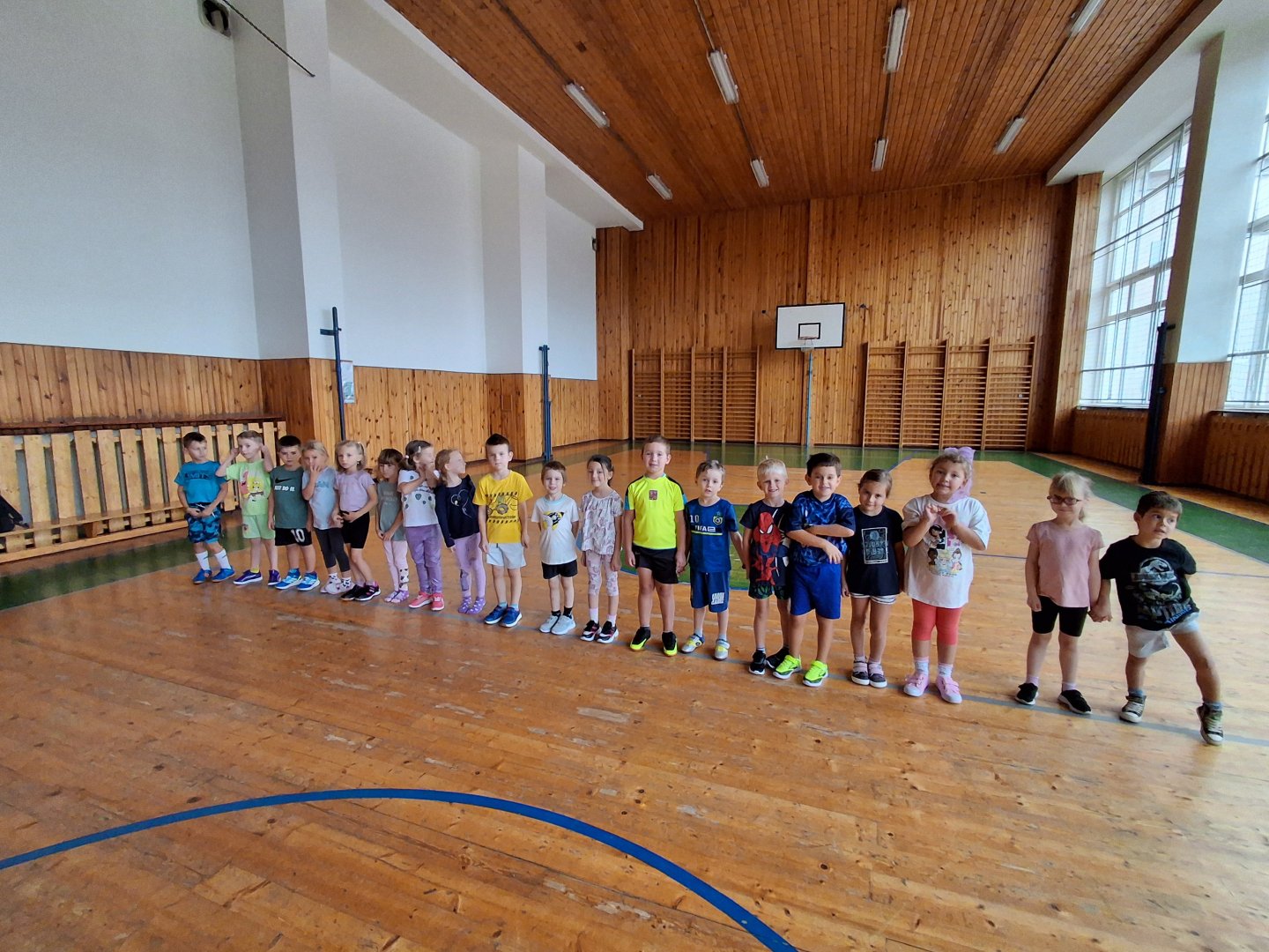 Cvičení s obručemi