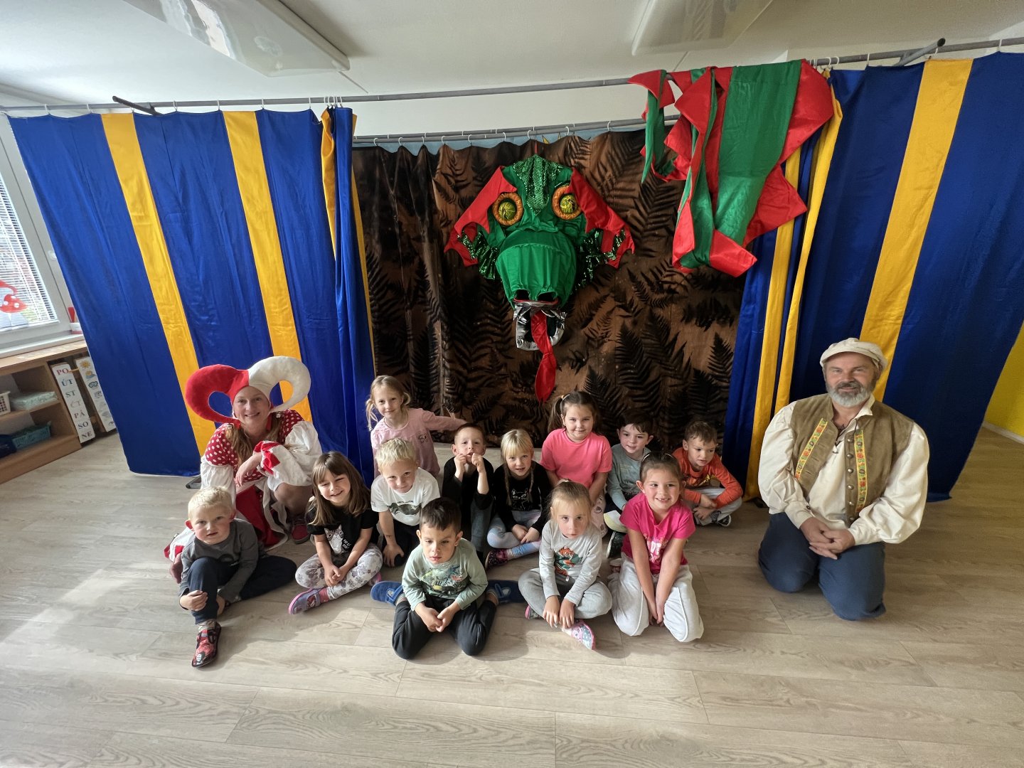 Divadlo „Pohádky z klobouku” ve školce